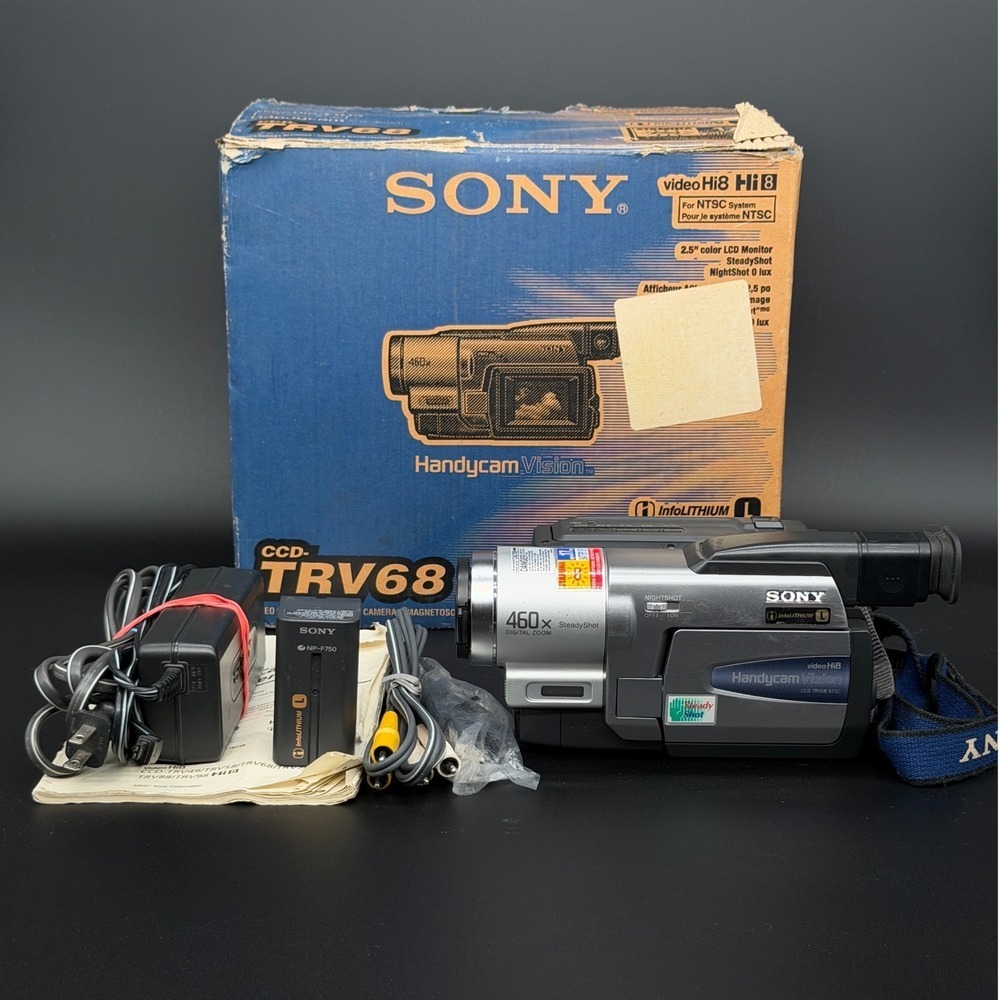 Sony Handycam Vision CCD-TRV68 Hi8 Camcorder Video Camera NightShot Bundle Box